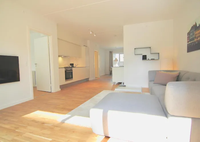 Fantastic 2-Bed W Balcony In Orestaden